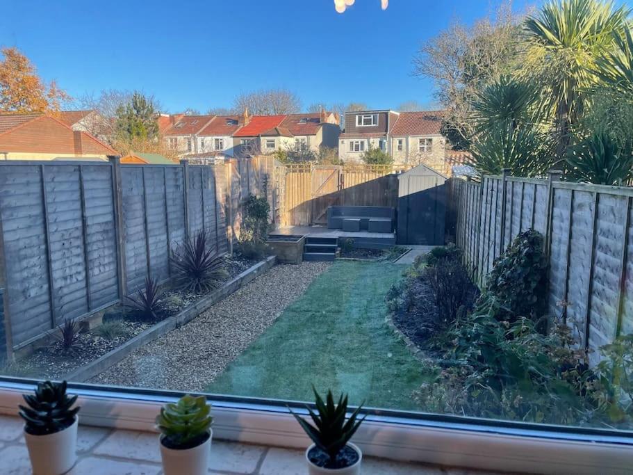 Gloucester Rd 2 Mins Away - Fab, New, Trendy House Бристол Екстериор снимка