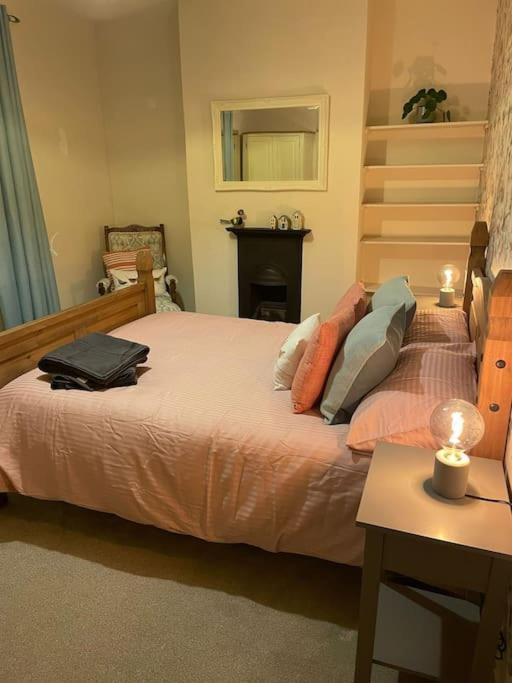 Gloucester Rd 2 Mins Away - Fab, New, Trendy House Бристол Екстериор снимка